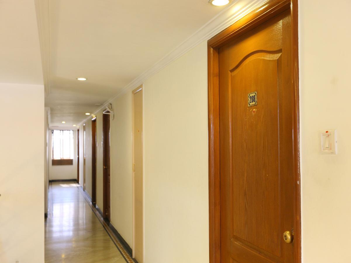 Oyo 1081 Hotel Sindhu International 티루파티 외부 사진